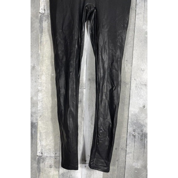 SPANX FAUX LEATHER LEGGINGS (2437) BLACK , SIZE - MEDIUM (B111) - Picture 3 of 8